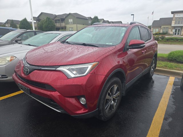 Used 2018 Toyota RAV4 XLE AWD/4WD image 3