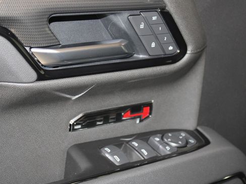 New 2026 GMC Sierra 1500 AT4 w/ AT4 Premium Package image 31