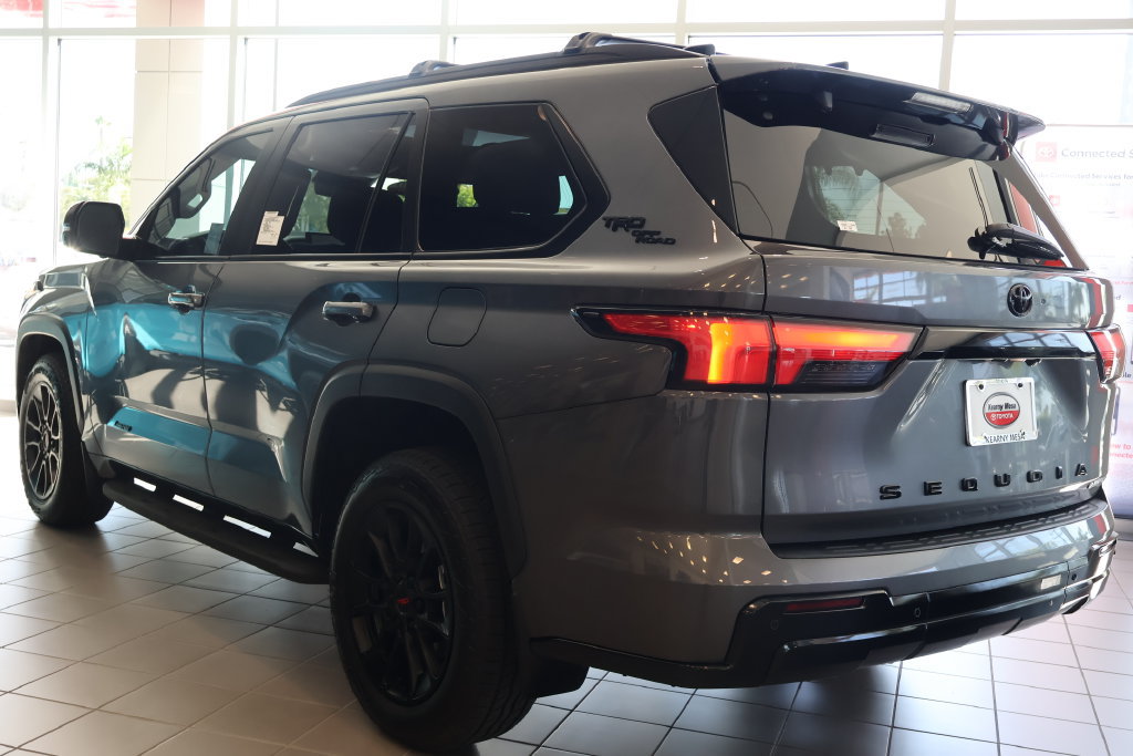Used 2026 Toyota Sequoia Limited w/ TRD Off-Road Package AWD/4WD image 5