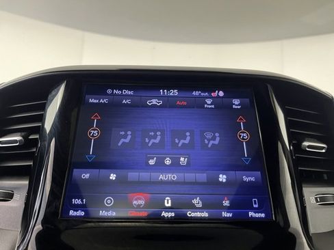 Used 2019 RAM 1500 Laramie image 28