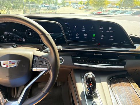 Used 2023 Cadillac Escalade ESV Sport w/ LPO, ONYX Package AWD/4WD image 27