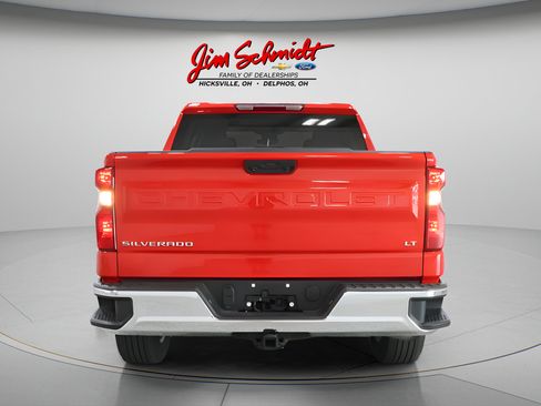 Used 2024 Chevrolet Silverado 1500 LT AWD/4WD image 5
