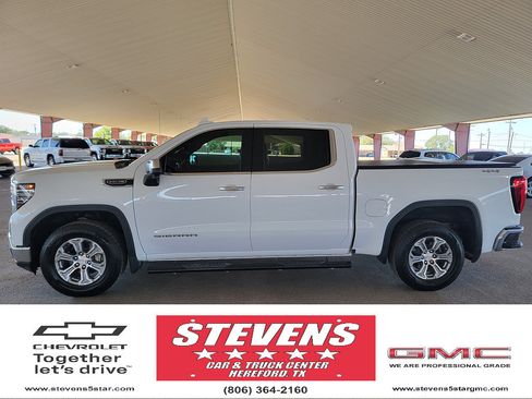 Used 2024 GMC Sierra 1500 SLT AWD/4WD image 1