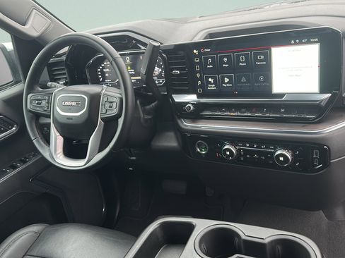 Used 2024 GMC Sierra 1500 SLT image 28