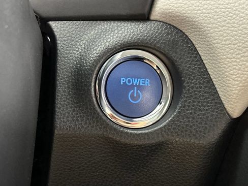 Used 2021 Toyota RAV4 XLE Premium AWD/4WD image 27