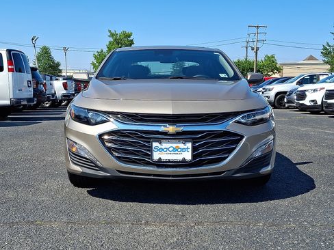 Used 2023 Chevrolet Malibu LT FWD image 2