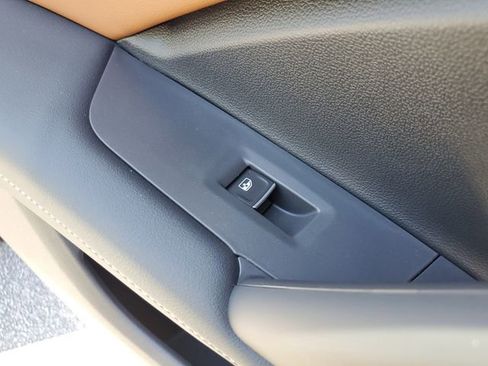 New 2026 Volkswagen Tiguan SEL R-Line AWD/4WD image 14