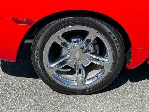 Used 2004 Chevrolet SSR w/ Preferred Equipment Group image 37