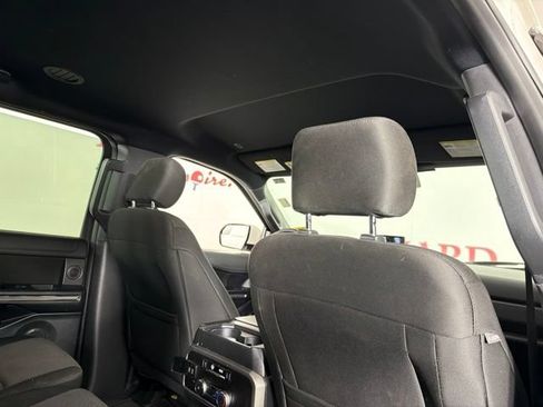 Used 2018 Ford Expedition Max XLT RWD image 19
