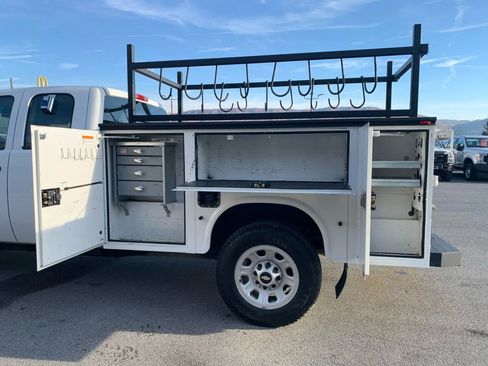 Used 2013 Chevrolet Silverado 3500 W/T RWD image 28