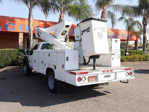 Used 2015 Ford F550 2WD Regular Cab Super Duty image 7