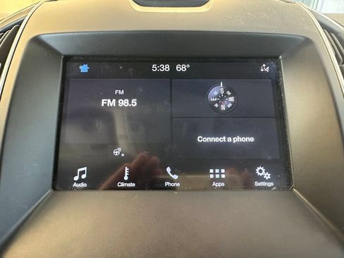 Used 2019 Ford Edge Titanium w/ Cold Weather Package AWD/4WD image 4