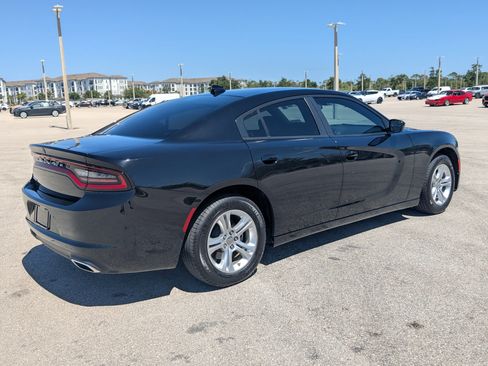 Used 2023 Dodge Charger SXT RWD image 6
