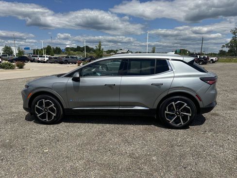 Used 2024 Chevrolet Equinox EV LT AWD/4WD image 27