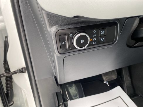 Used 2025 Ford Explorer Platinum w/ Ultimate Package image 28