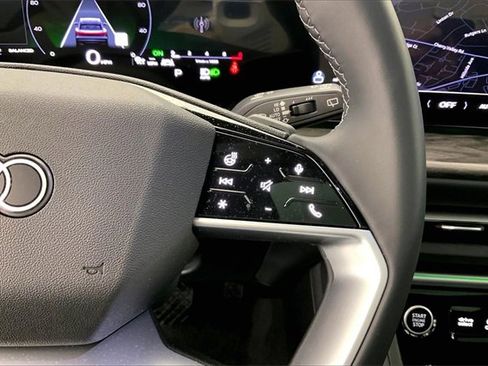 Certified 2025 Audi Q5 2.0T Premium Plus w/ Premium Plus image 19