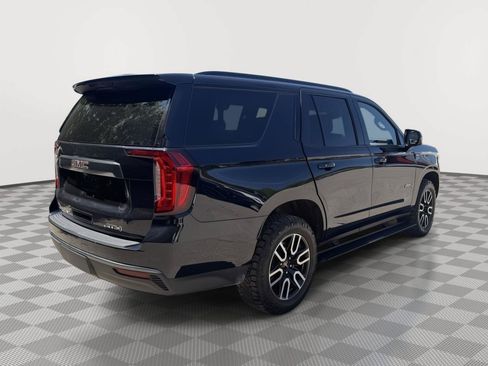 Used 2023 GMC Yukon AT4 w/ AT4 Premium Package AWD/4WD image 5