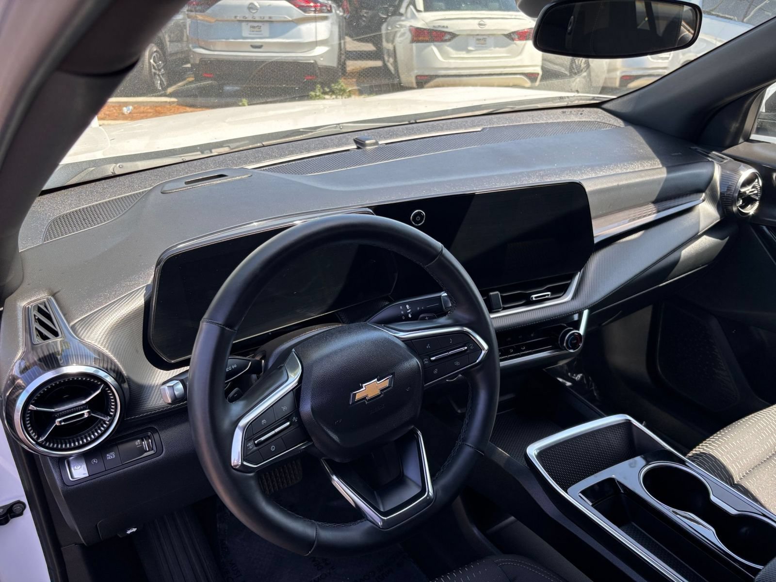 Used 2025 Chevrolet Equinox LT FWD image 32
