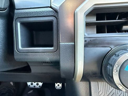 Certified 2025 Toyota Tacoma TRD Sport AWD/4WD image 21