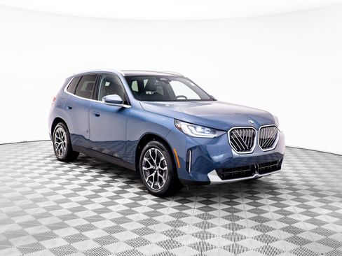 New 2026 BMW X3 xDrive30 w/ Premium Package AWD/4WD image 7