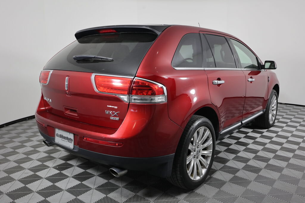 Used 2014 Lincoln MKX AWD w/ Equipment Group 102A image 2