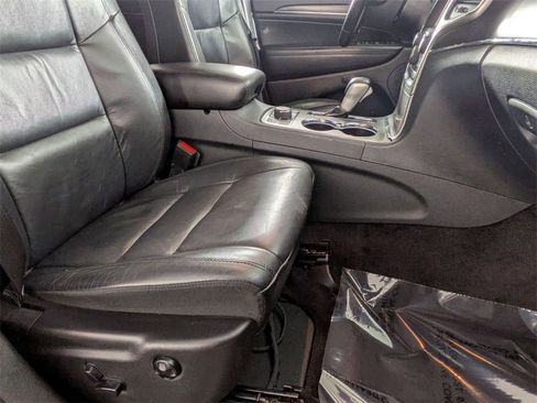 Certified 2018 Jeep Grand Cherokee Limited image 33