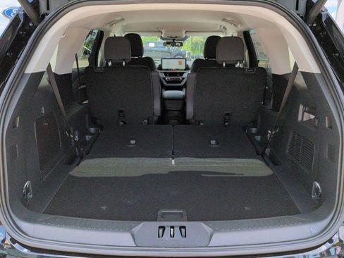 New 2026 Ford Explorer Active RWD image 13