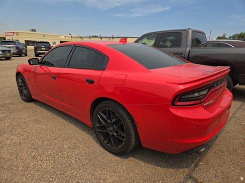 Used 2015 Dodge Charger R/T RWD image 5