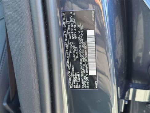 Certified 2025 Volvo XC90 B6 Plus w/ Protection Package Premier image 16