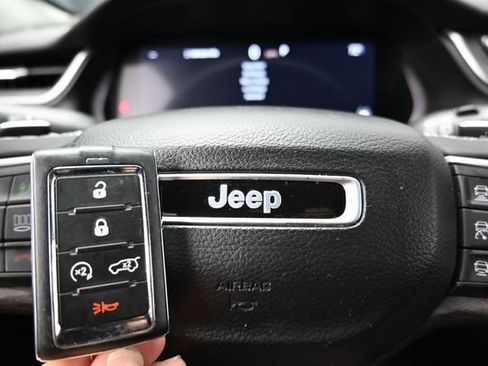 Used 2023 Jeep Grand Cherokee Limited w/ Black Appearance Package AWD/4WD image 49