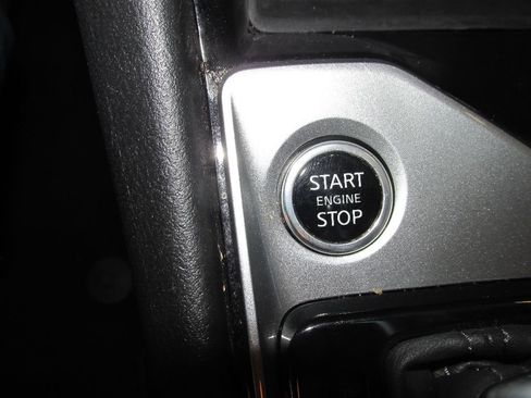 Used 2024 Nissan Altima 2.5 SV image 25