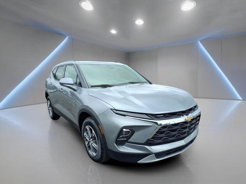 Certified 2023 Chevrolet Blazer LT w/ Convenience Package image 1