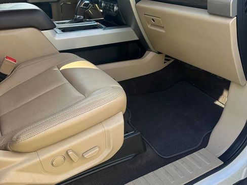 Used 2020 Ford F150 Lariat w/ Equipment Group 502A Luxury image 10