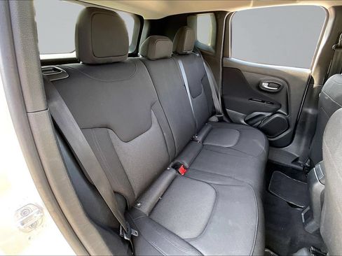 Used 2019 Jeep Renegade Sport w/ Sport Appearance Group AWD/4WD image 27