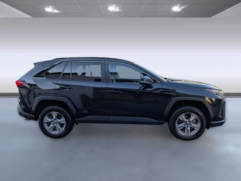 Used 2023 Toyota RAV4 XLE image 8