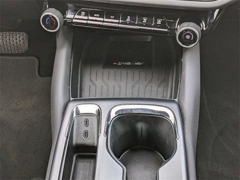 Used 2025 Chevrolet Equinox EV RS image 17