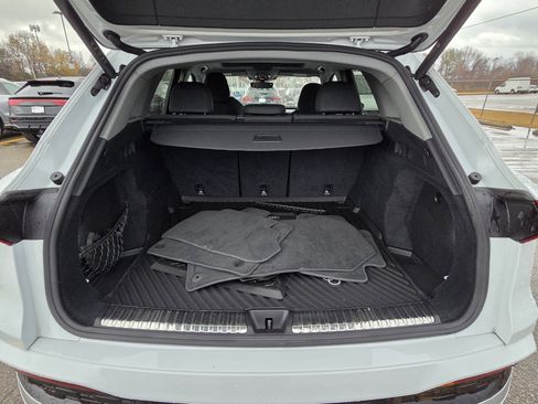 Used 2025 Audi Q5 Premium Plus w/ Premium Plus image 8