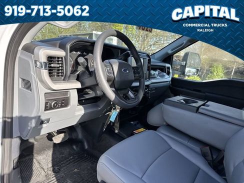 New 2026 Ford F350 XL w/ XL Chrome Package image 23