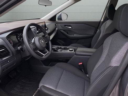 Used 2021 Nissan Rogue SV image 13