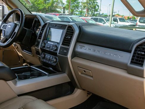 Used 2019 Ford F250 Lariat w/ Lariat Ultimate Package AWD/4WD image 11