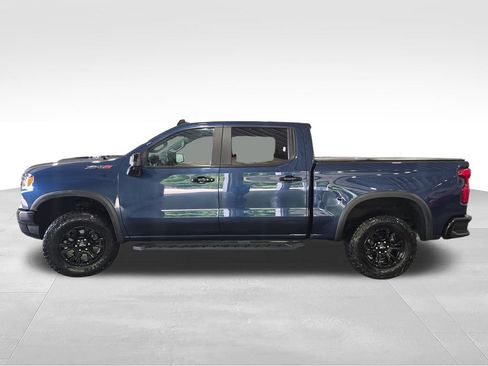 Used 2023 Chevrolet Silverado 1500 ZR2 w/ Technology Package AWD/4WD image 2