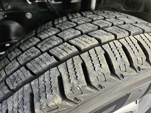 Used 2020 Ford Transit 250 Medium Roof image 47