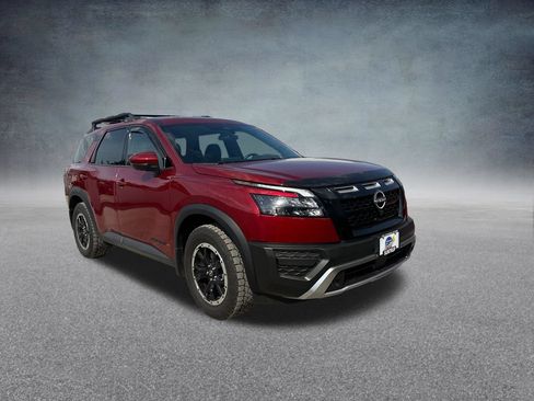 Used 2024 Nissan Pathfinder Rock Creek AWD/4WD image 8