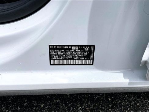 Certified 2023 Volkswagen Jetta SE FWD image 30