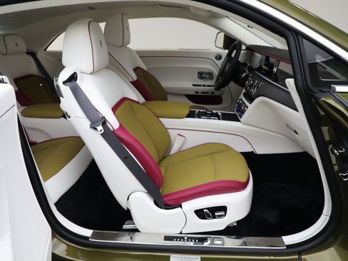 Certified 2025 Rolls-Royce Spectre w/ Spectre Launch Package AWD/4WD image 19