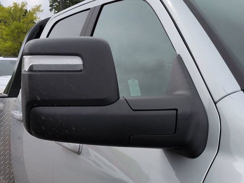 New 2026 RAM 4500 4x4 Crew Cab DRW w/ Laramie Trim Package image 11