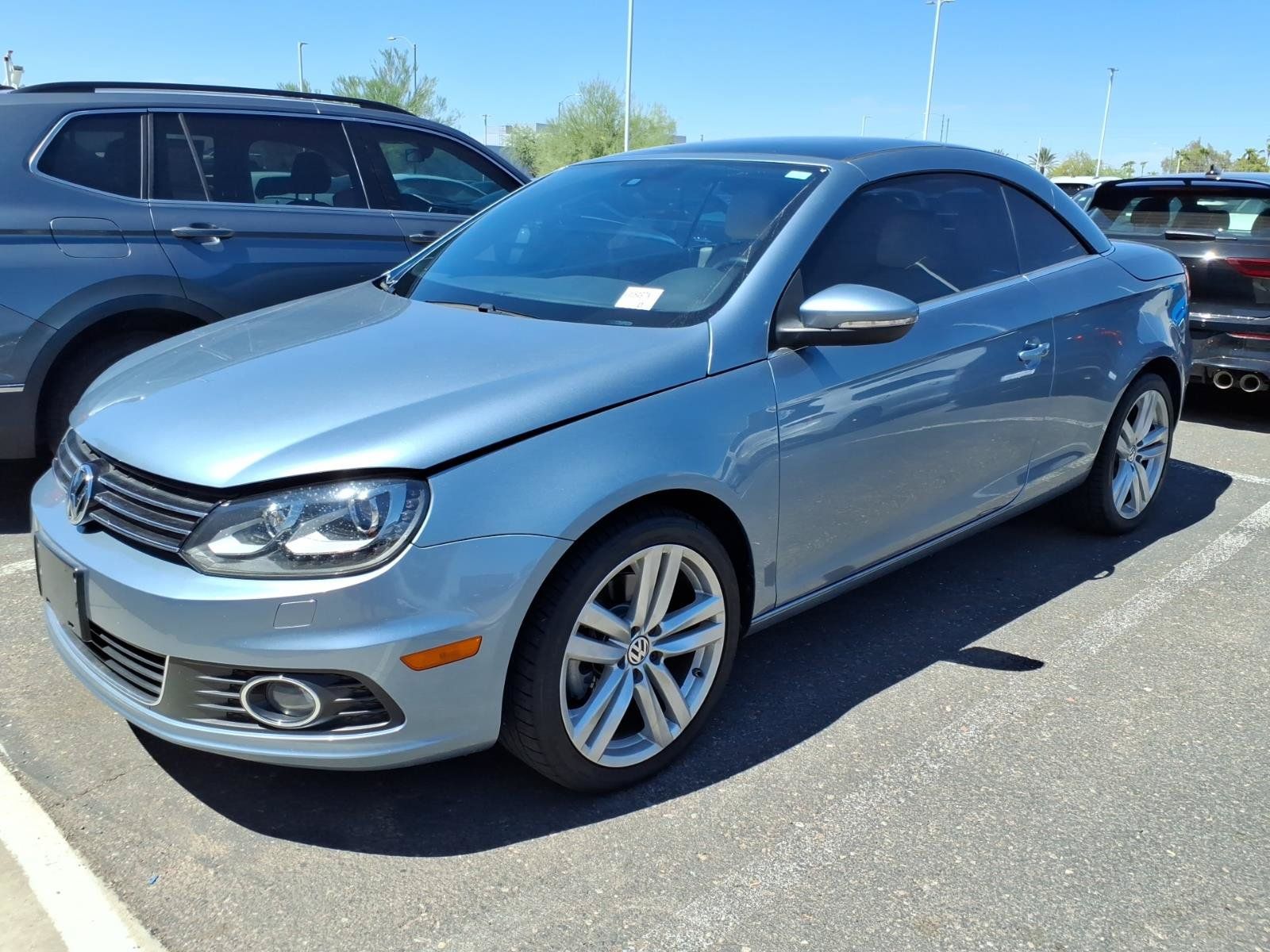 Used 2014 Volkswagen Eos Executive FWD image 1