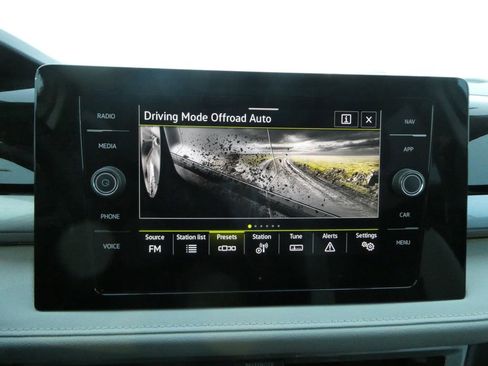 New 2026 Volkswagen Taos SEL image 38