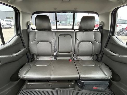 Used 2020 Nissan Frontier PRO-4X w/ Pro-4x Utility Package AWD/4WD image 37