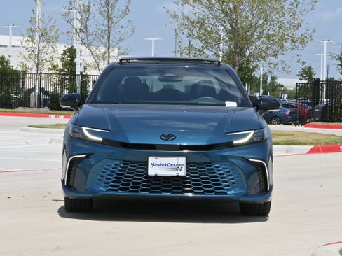 Used 2025 Toyota Camry XSE w/ Premium Plus Package FWD image 3